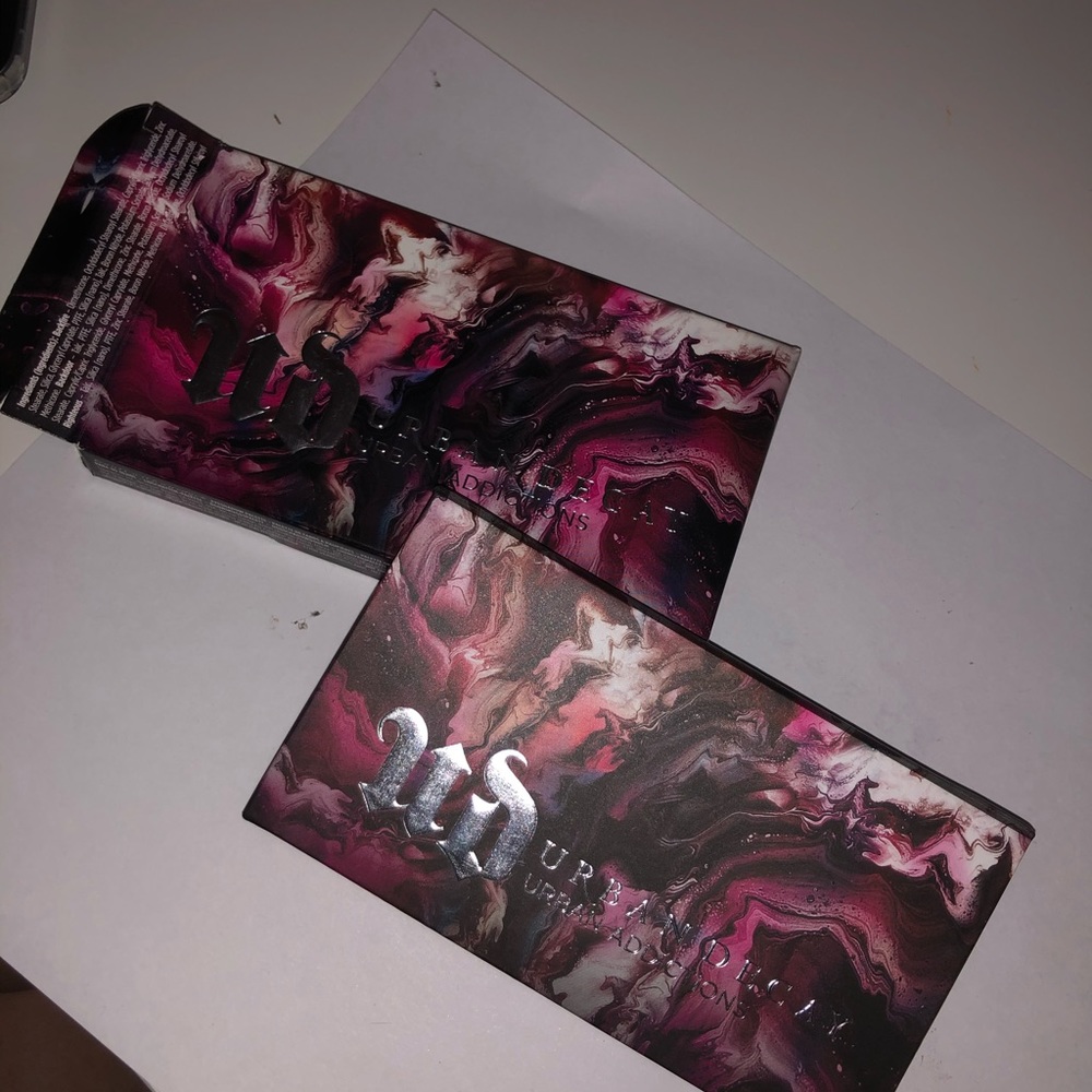 URBAN DECAY URBAN ADDICTION (never used)